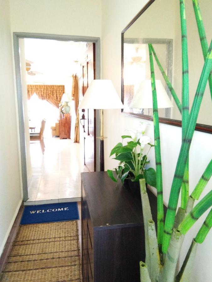 Ainis Guest House In Vista Amani Condominium Kuala Lumpur Kültér fotó