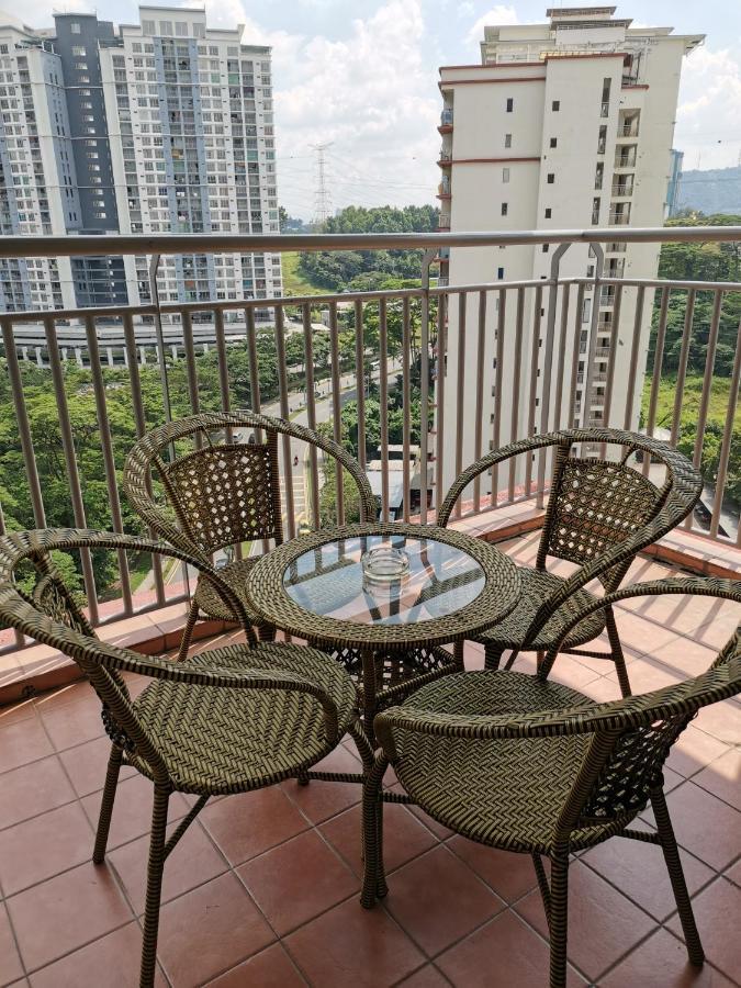 Ainis Guest House In Vista Amani Condominium Kuala Lumpur Kültér fotó